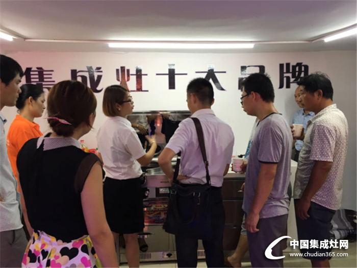 邦的集成灶贛州專賣店隆重開業(yè)，開啟新篇章