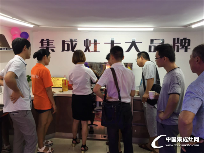 邦的集成灶贛州專賣店隆重開業(yè)，開啟新篇章