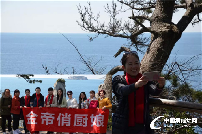 好消息！山西運(yùn)城金帝客戶抽中奧迪帥車一輛！