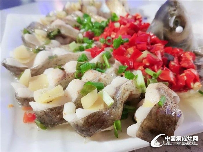 想吃蒸魚沒(méi)辦法？火星一號(hào)教你做色香味俱全的開屏魚 