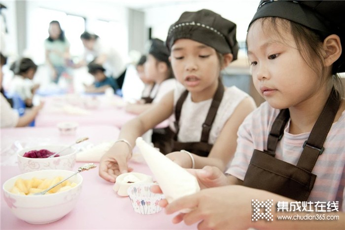 浙派“浙是美食派”親子營第六季開課啦，現(xiàn)場歡樂無比~