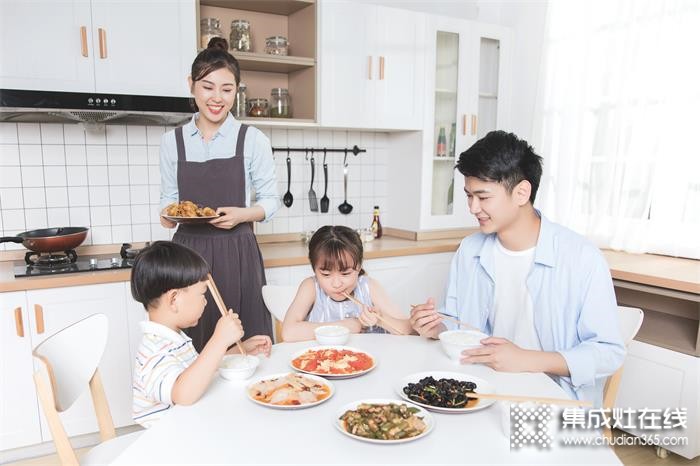 潮邦蒸烤一體集成灶M5：沒有油煙味，只有女人味